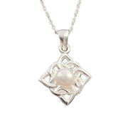 Love Knot Pearl Necklace